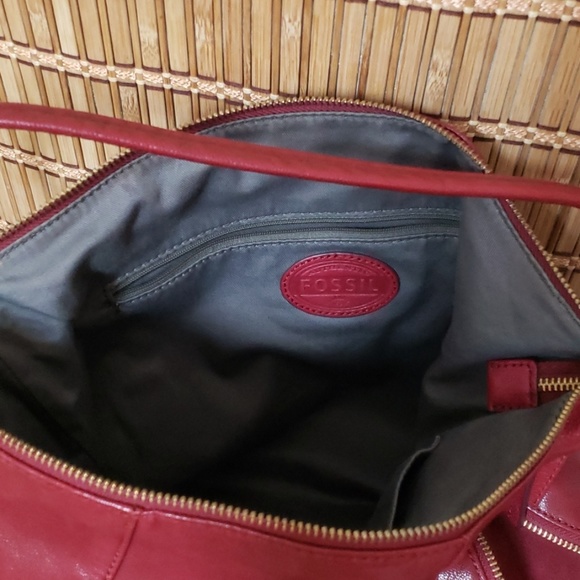 FOSSIL Purse. - Picture 6 of 8